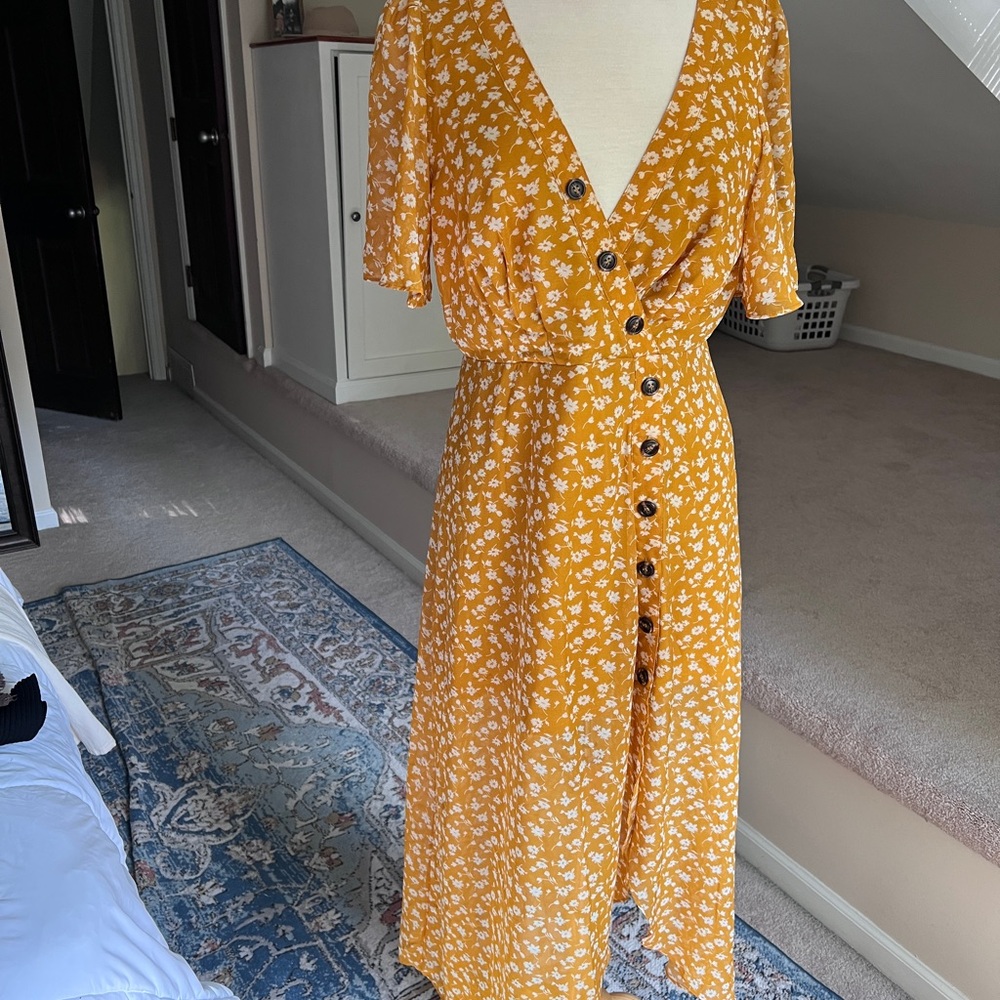 Lulus Floral Button-Down Yellow Dress